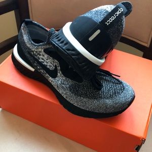 BRAND NEW NEVER WORN NIKE Epic REACT FLYKNIT RARE